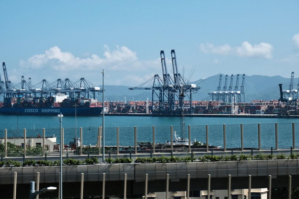 Tech News: TSA Warns of Fake USB Ports & Wi-Fi Scams This&nbsp;Summer