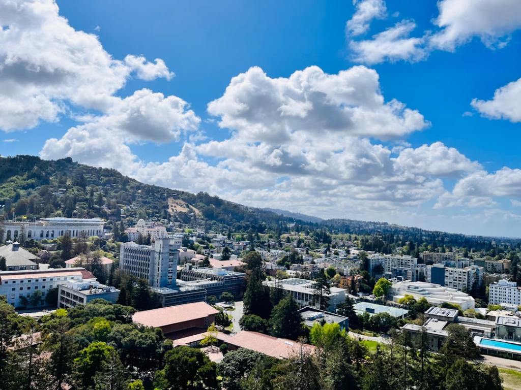 UC Berkeley Students Challenge Tech: A Fight Against&nbsp;Phones