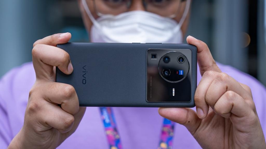 Vivo X300 Ultra: Half-Price Deal Worth Importing from&nbsp;China!