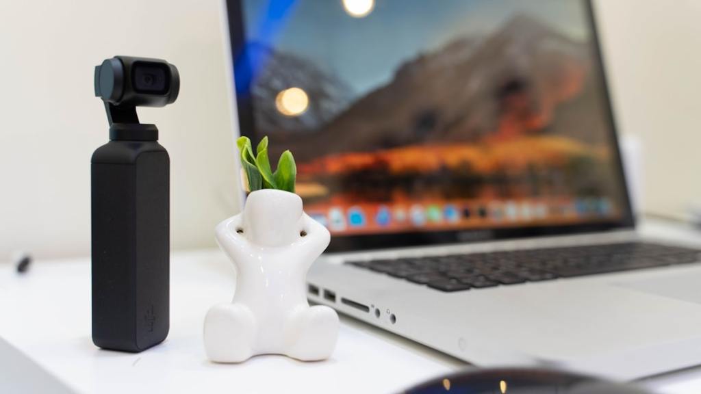 DJI Osmo Pocket 4: Next-Level Slo-Mo & Photo&nbsp;Excellence