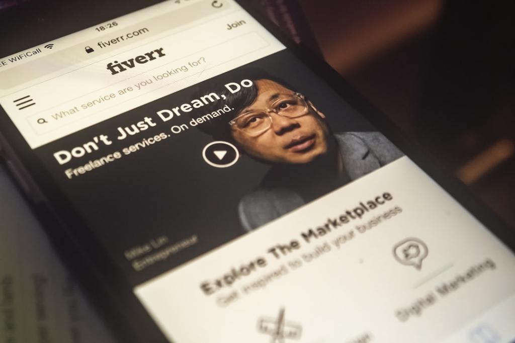 Testing Siri AI: Does Apple’s Assistant Finally&nbsp;Deliver?